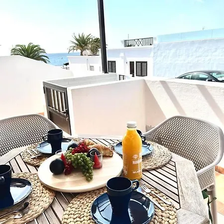 La Gaviota Playa Honda (Lanzarote)